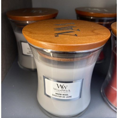 Woodwick Illatgyertya 85g - warm wool